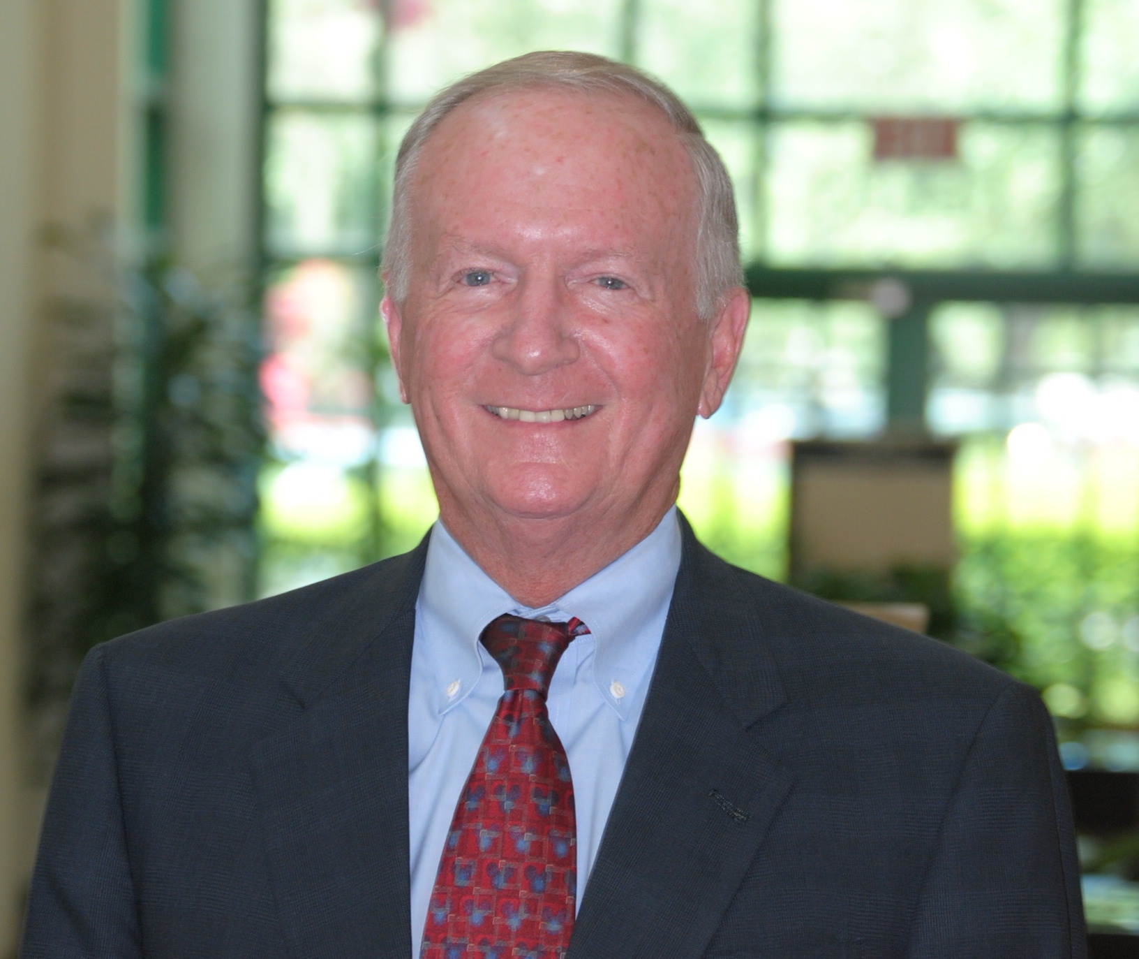 Charles Mahan headshot