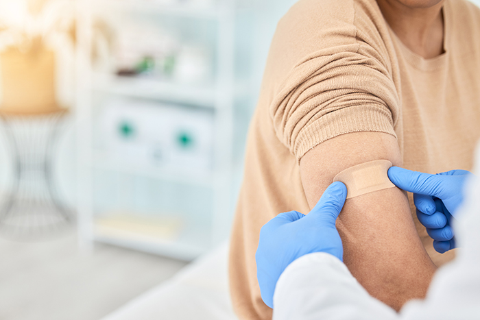 Patient getting an immunization