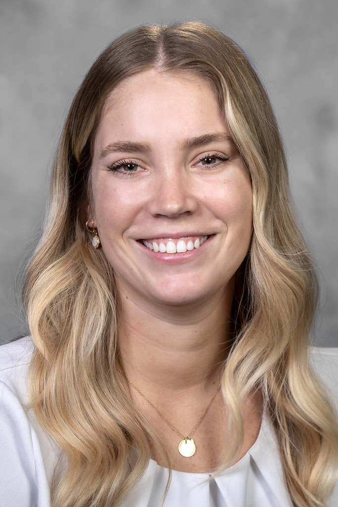 Jess Holler's headshot